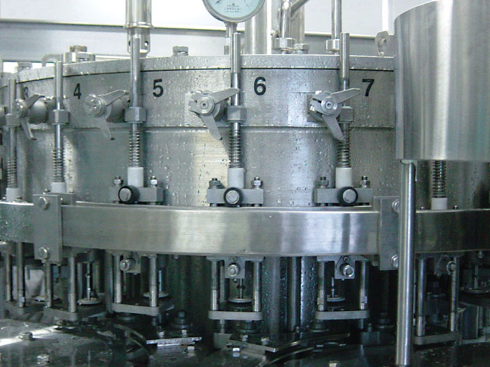 carbonated-filling-machine-2